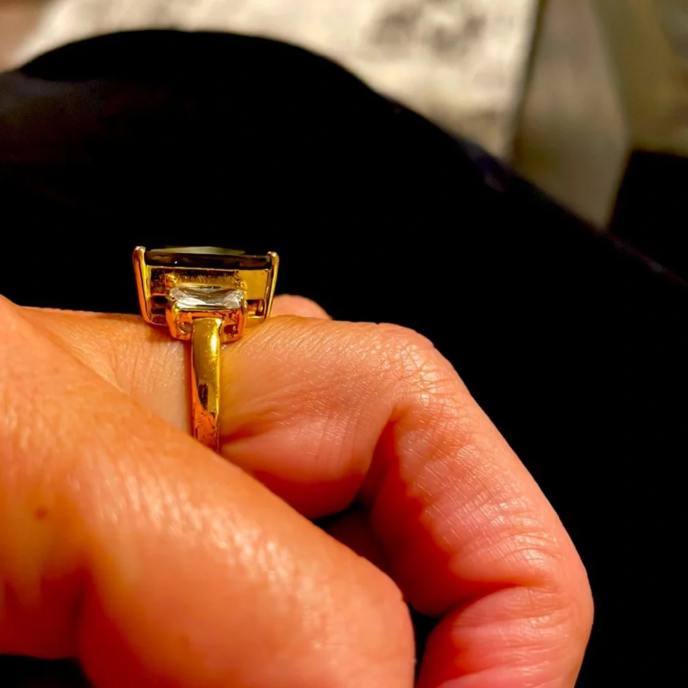 Ladies Emerald and Diamond Fashion Ring - Picture 3 of 9